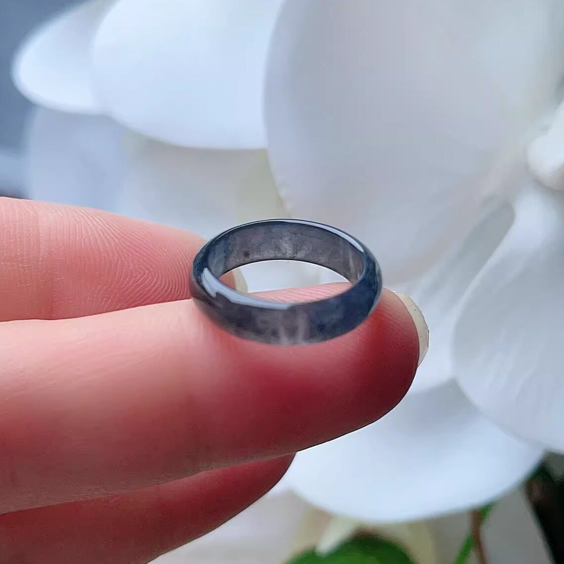 天然翡翠小戒指乌鸡飘花意境显白