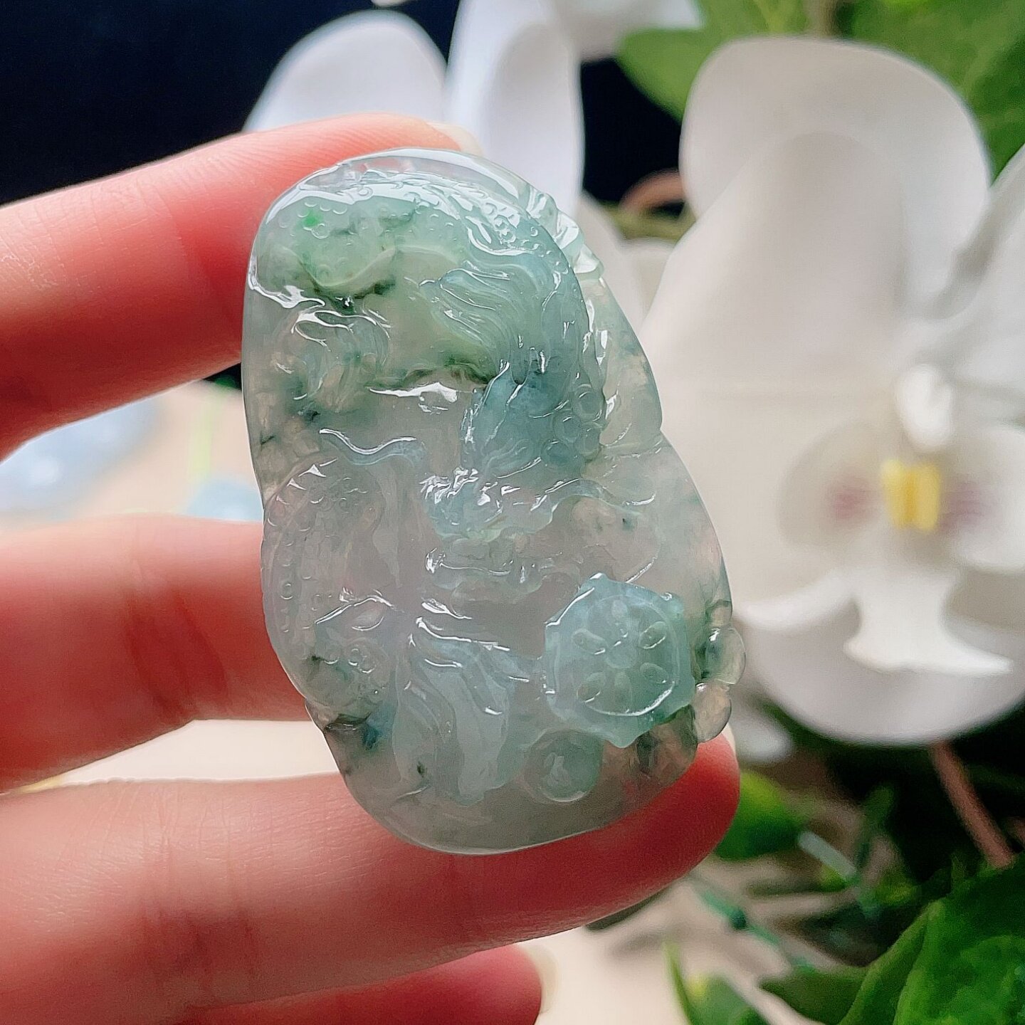 天然翡翠冰种生肖龙甜绿飘菠菜绿