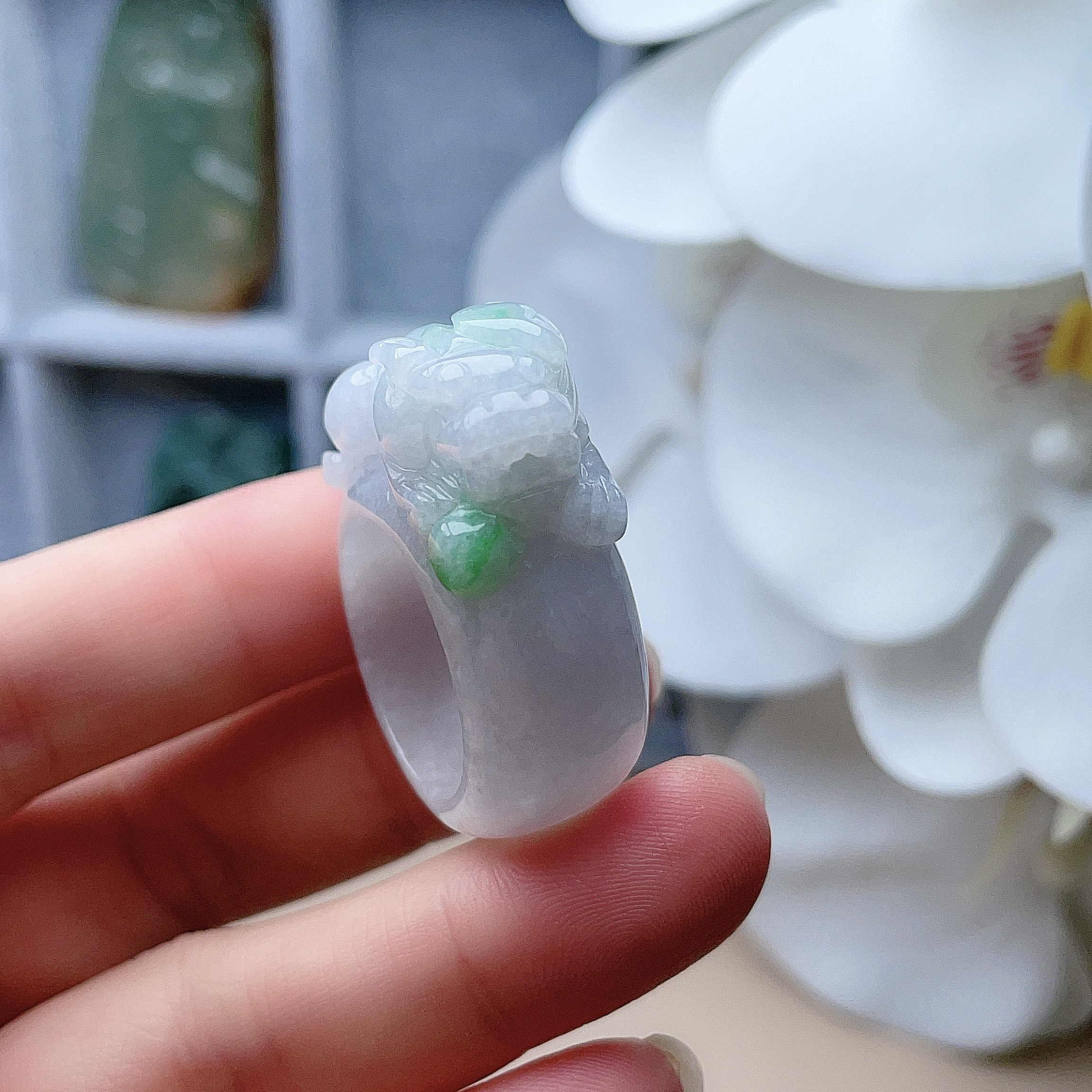 天然A货翡翠乳白飘阳绿貔貅扳指20.2mm缅甸玉老坑飘花宽边戒指23#