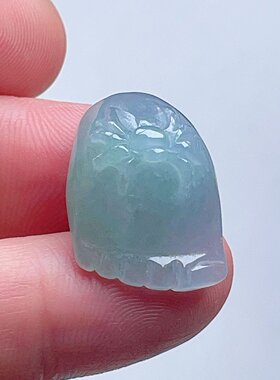 天然翡翠知足常乐小吊坠淡绿清新