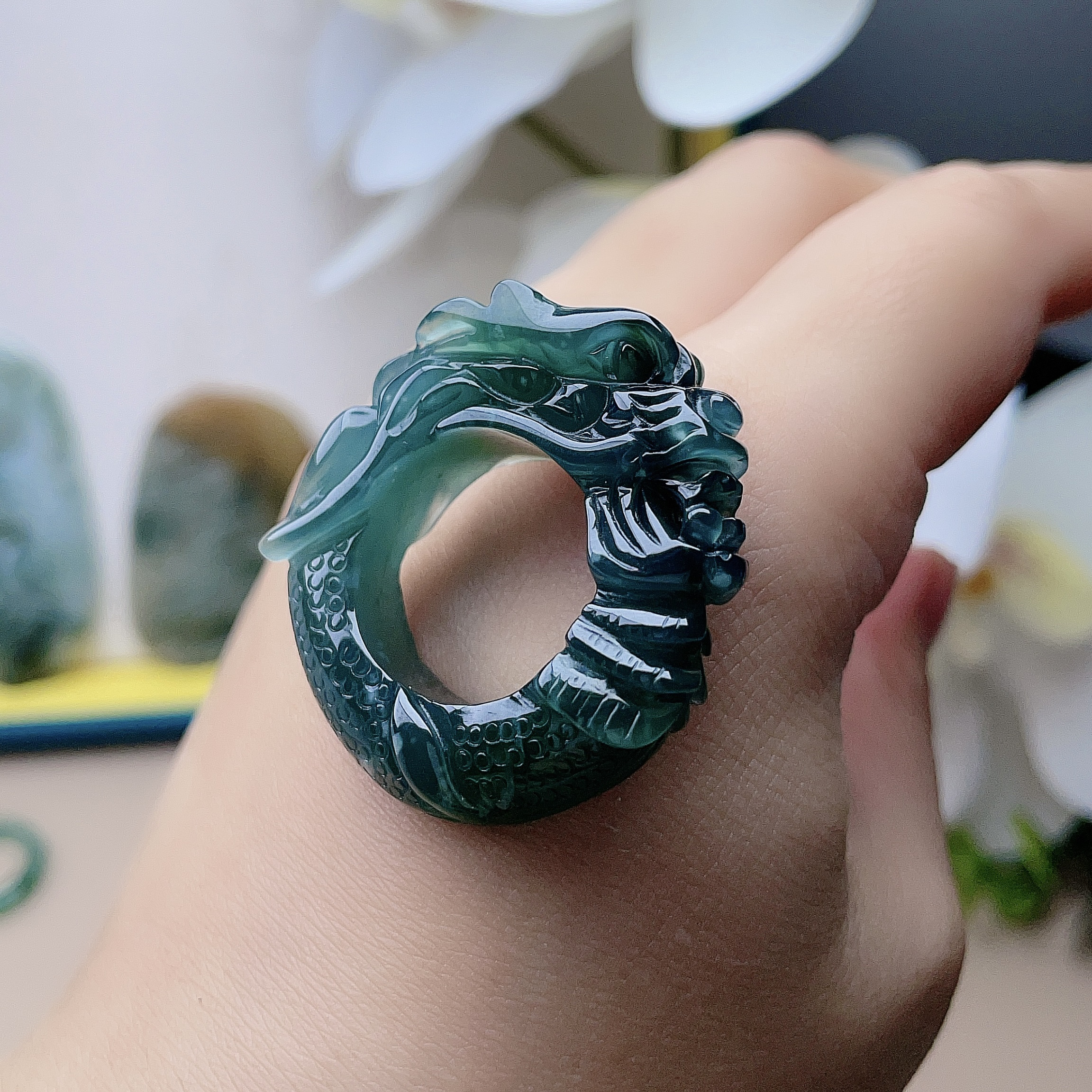 天然翡翠生肖龙戒指海蓝绿入财