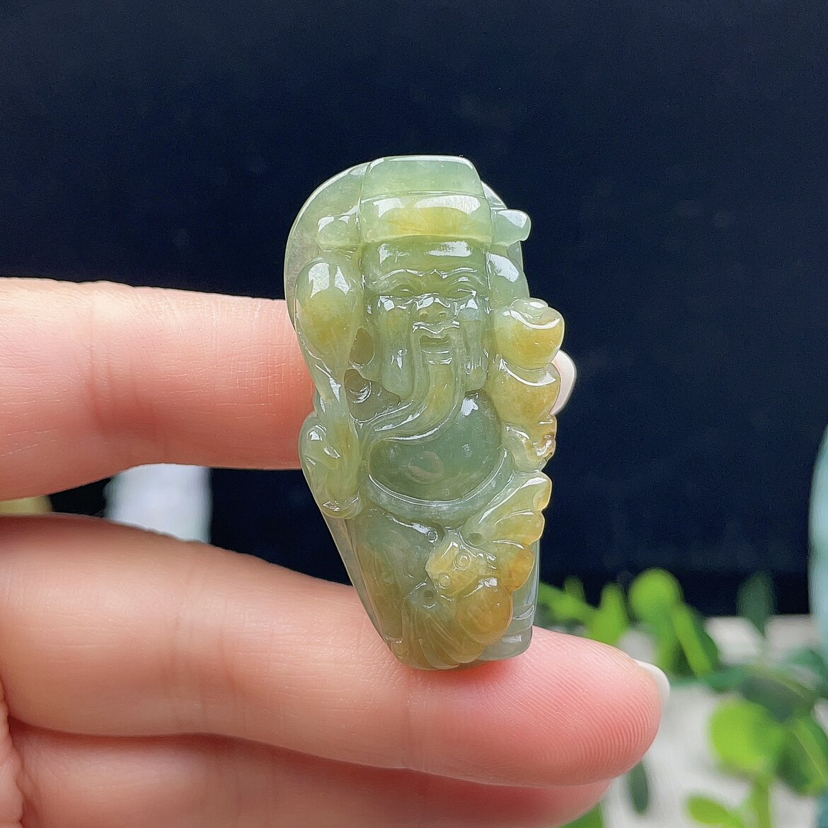 翡翠黄绿蝙蝠财神爷吊坠财运亨通