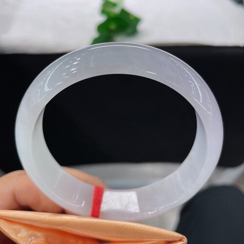 天然A货翡翠白冰糯手镯62mm缅甸老坑玉镯子白月光大圈手环