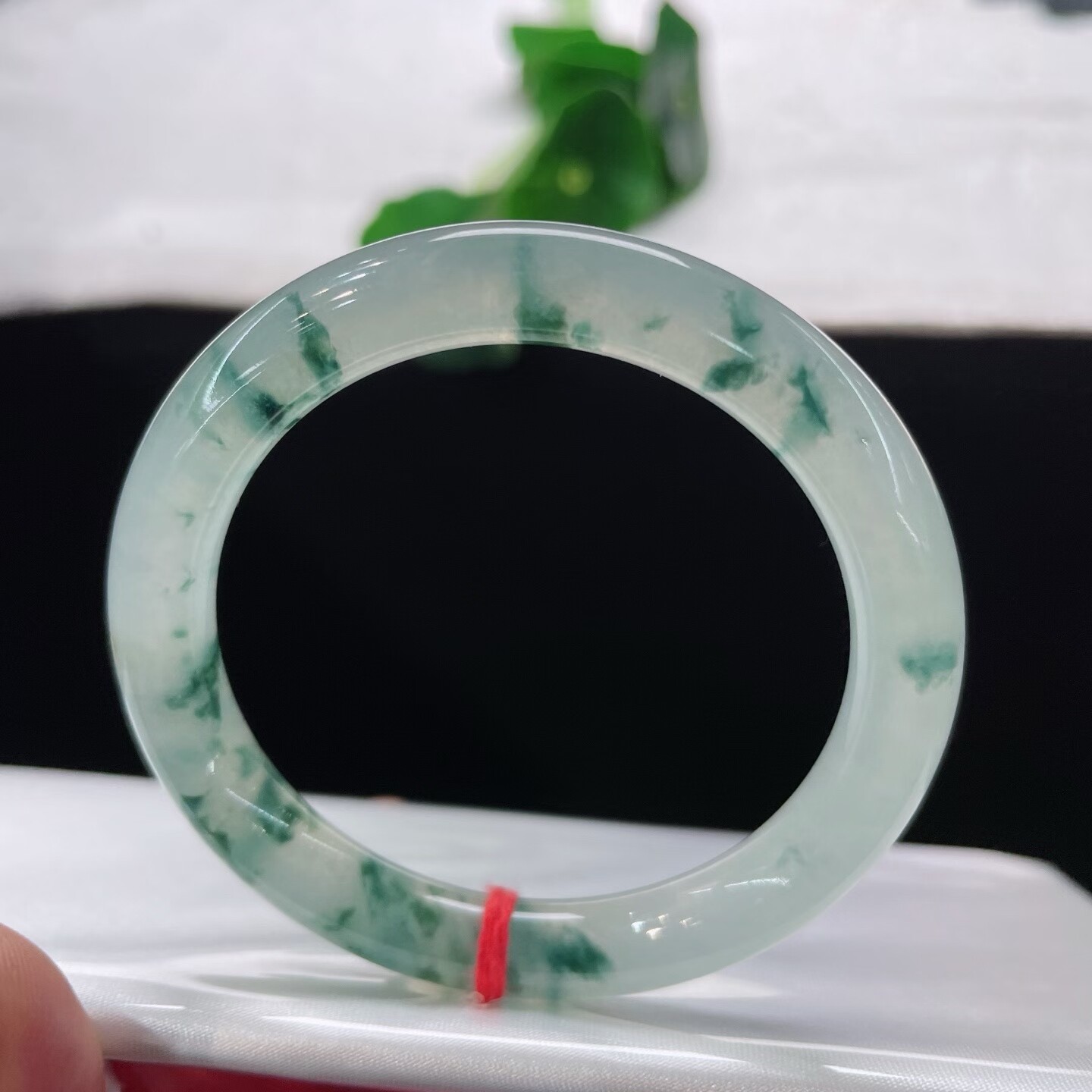 天然A货翡翠冰种飘花手镯51.6mm缅甸老坑正圈镯子圆条翡翠玉镯