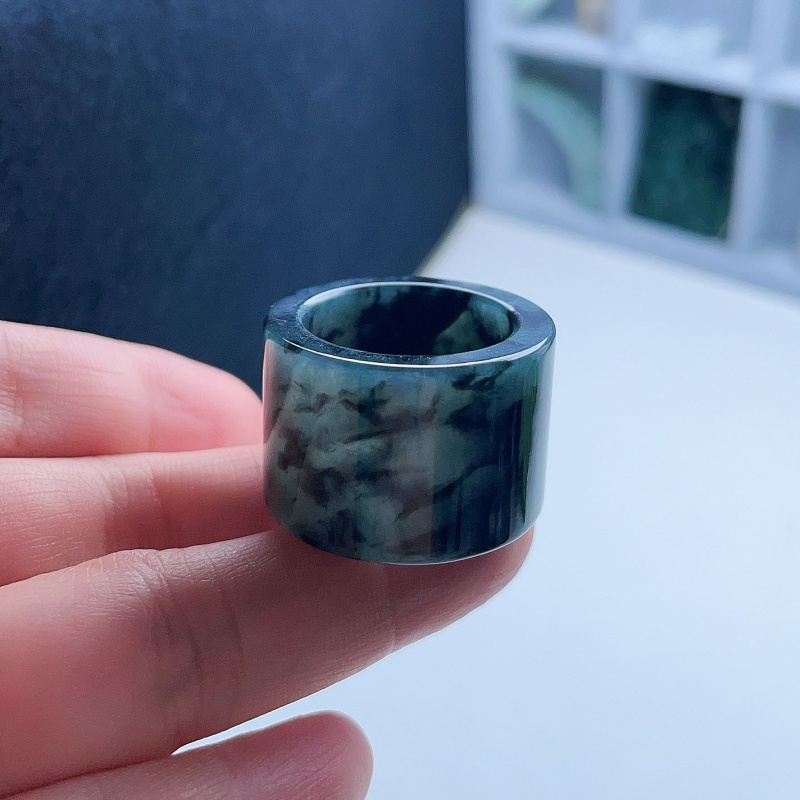 天然翡翠方扳指墨绿飘花意境儒雅