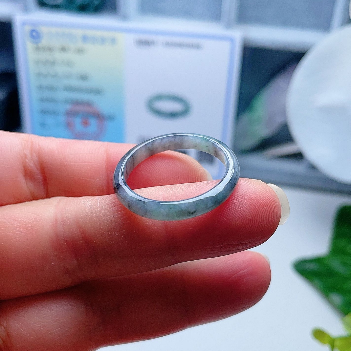 天然翡翠戒指灰黑乌鸡飘花意境