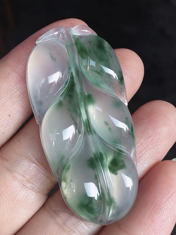 缅甸天然A货翡翠叶子吊坠冰种飘花老坑玉叶挂坠晴底蓝花意境清新
