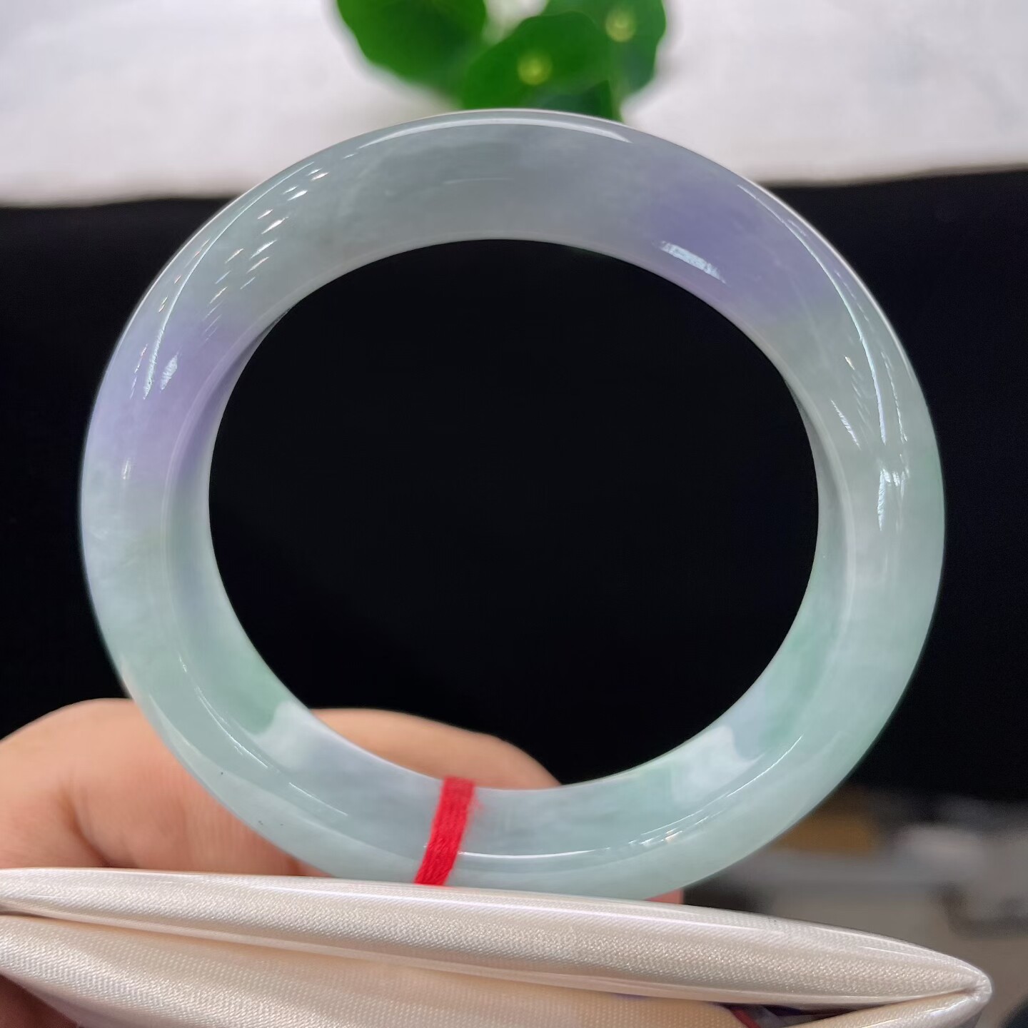天然A货翡翠手镯浅紫飘绿52.5mm缅甸老坑玉镯晴绿淡春彩正圈手环