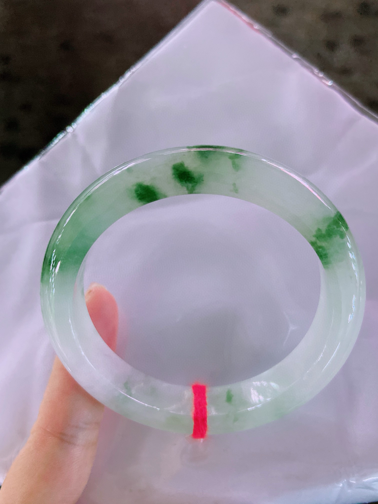 天然A货翡翠手镯冰糯种飘花57mm缅甸老坑白飘绿双彩正圈玉镯清雅