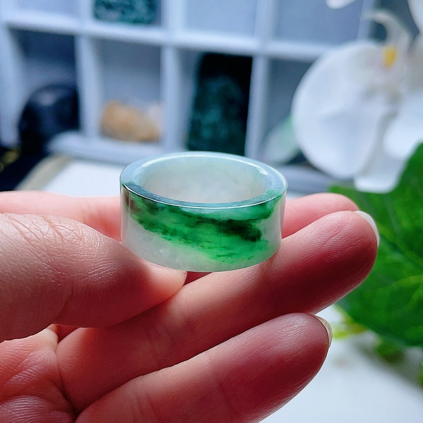 天然翡翠方扳指淡绿飘辣阳绿意境