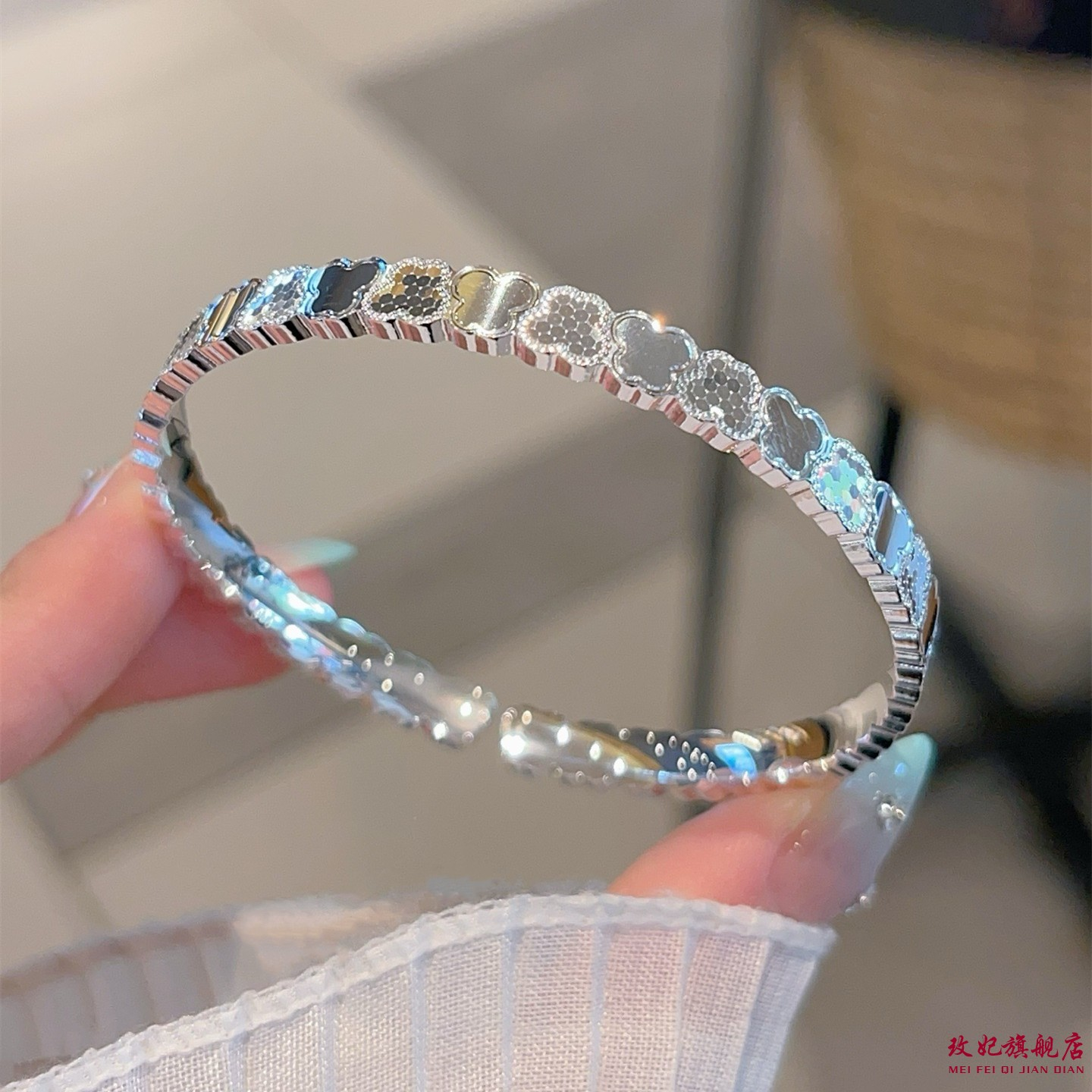 香港正生足银9999碎冰冰有钱花铜钱竹节莫比乌斯开口实心纯银手镯