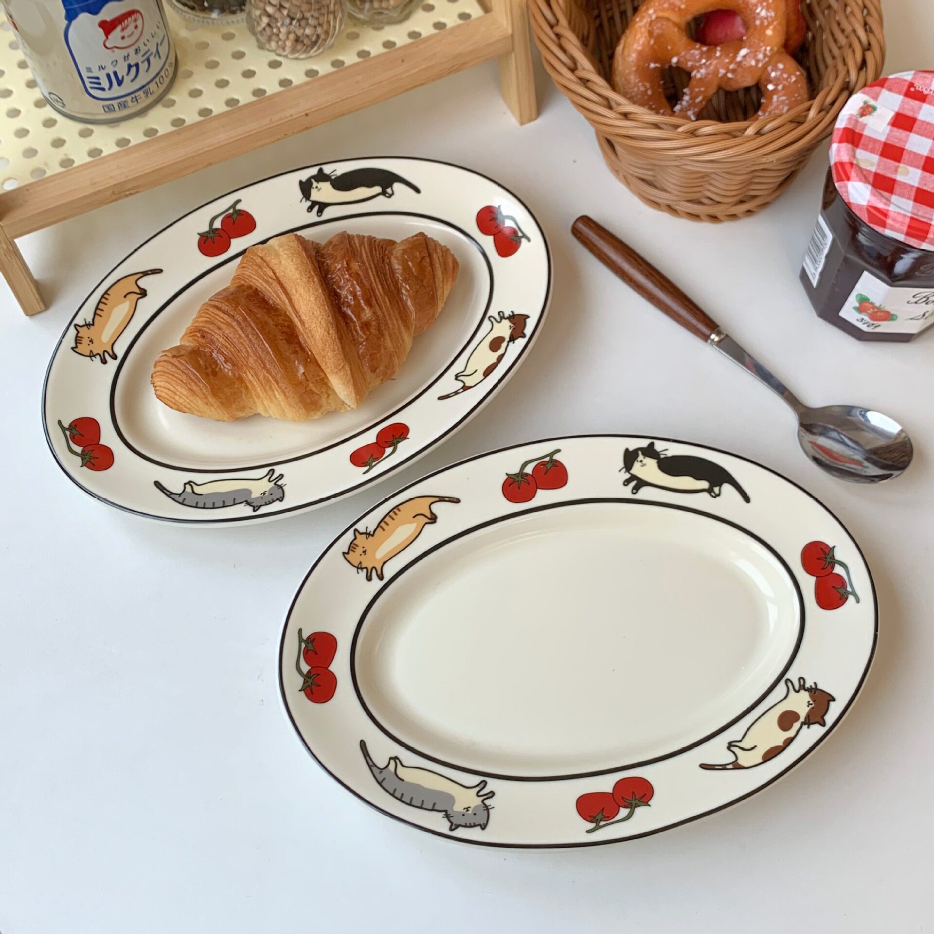 可爱卡通陶瓷盘番茄与猫家用高颜值餐盘水果深盘意面盘下午茶盘子