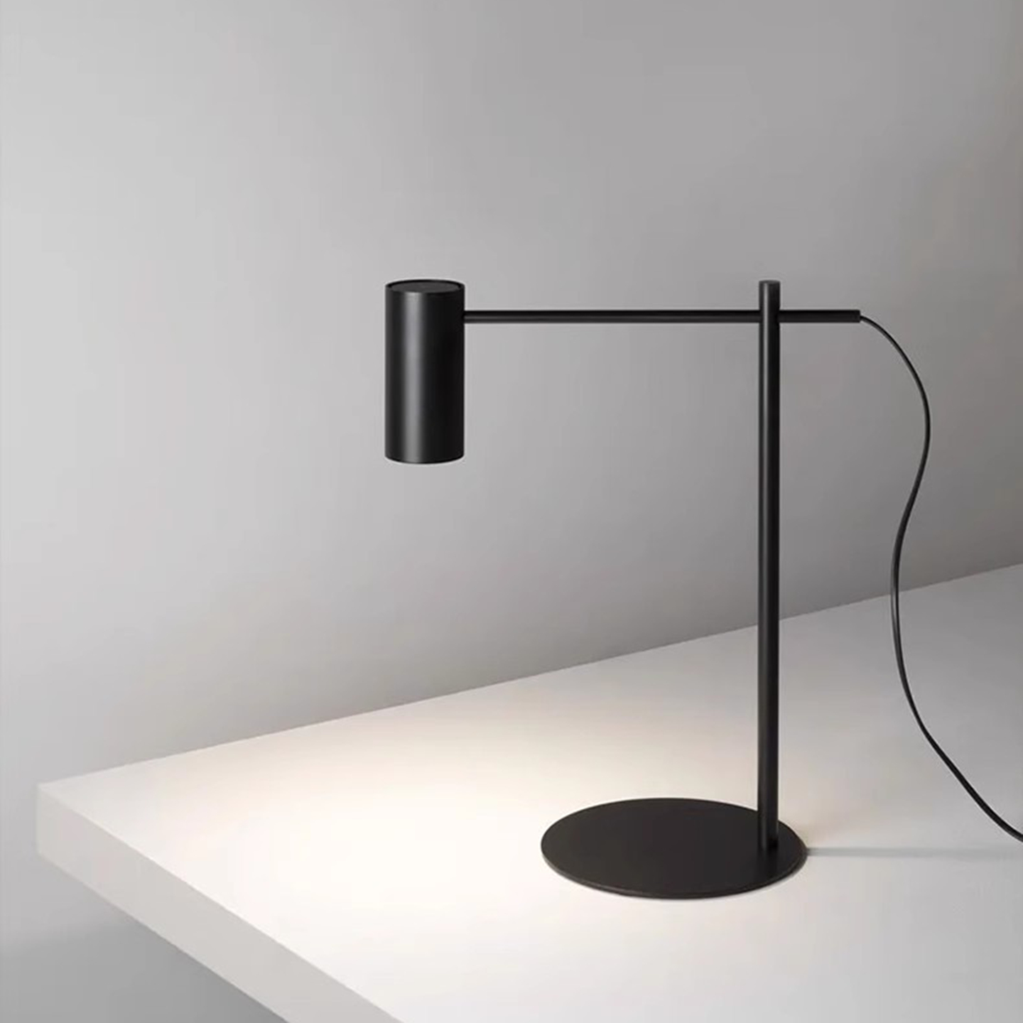 西班牙进口创意客厅书房台灯