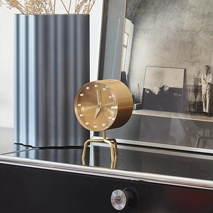 Night Nelson 黄铜钟表卧室台钟复古座钟石英钟 George 瑞士Vitra