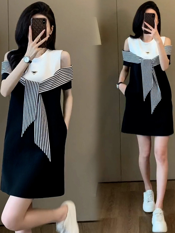 假两件连衣裙女士2025夏季新款减龄时髦露肩遮肉洋气短袖连衣裙