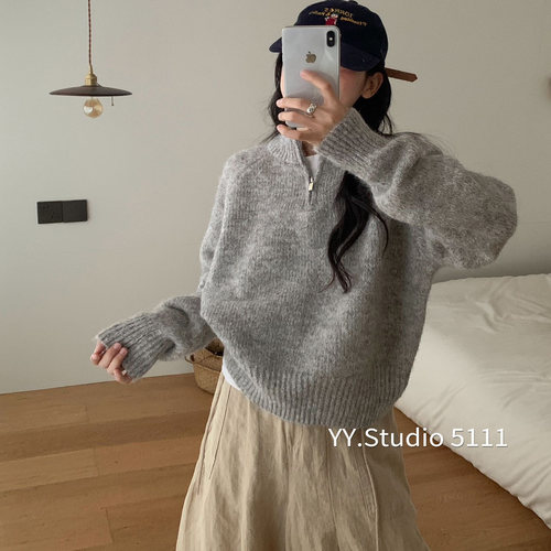 双纱色系半拉链宽松显瘦毛衣