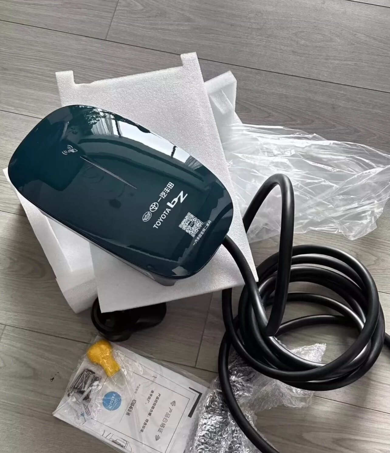 一汽丰田原厂bz4充电桩bz3汽车充电桩设备预约充电4g远程充电桩