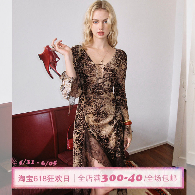 ITSNIKAR 法式v领豹纹连衣裙女初秋修身性感包臀裙蕾丝拼接长裙子