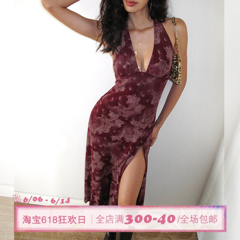 ITSNIKAR 复古酒红V领丝绒挂脖连衣裙女性感露背新中式吊带长裙子