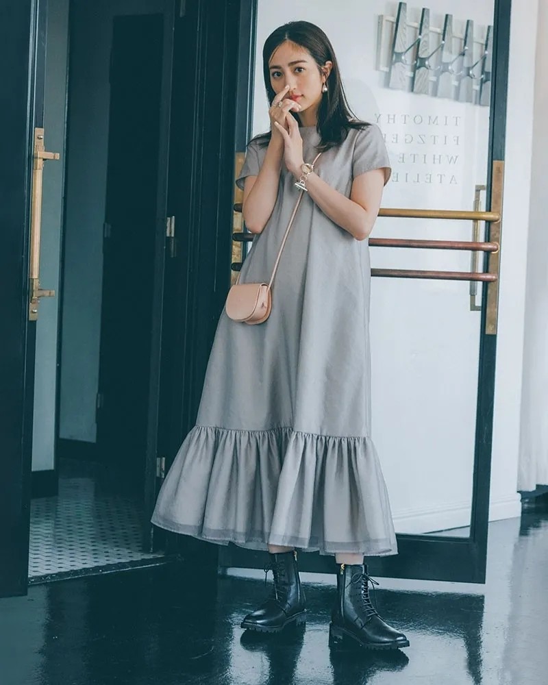 夏季新款蛋糕裙甜美小清新淑女简约荷叶摆短袖连衣裙女