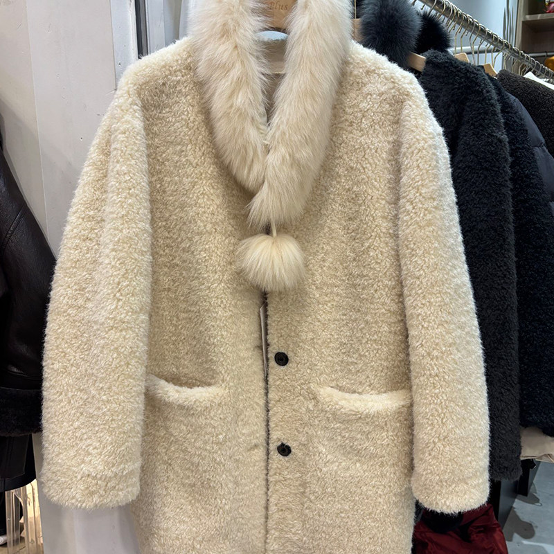 温柔风狐狸毛羊羔毛外套女2025冬新款中长款毛领大衣皮毛一体显瘦,女装/女士精品,短外套,淘宝优惠券,粉丝福利购,淘宝优惠卷