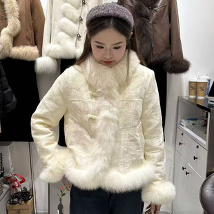 糖宝2025冬季千金风狐狸毛领短款新国标羽绒服女时尚百搭保暖外套