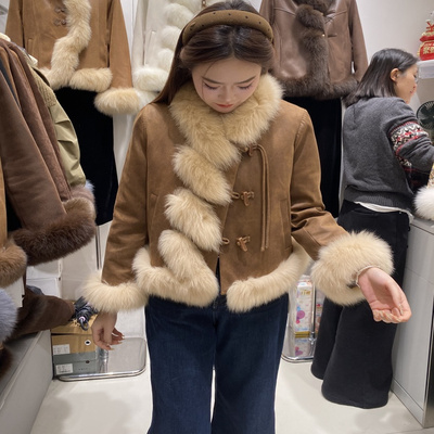 狐狸毛长款牛角扣加厚保暖羽绒服