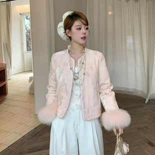 巨好看的新中式短款羽绒服女重工刺绣狐狸毛袖口轻奢小香风短外套