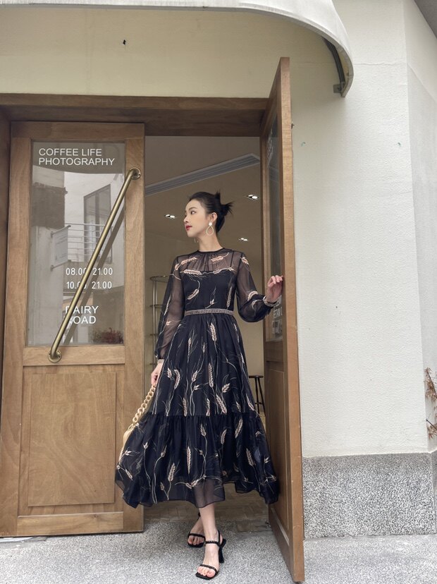 黑金麦穗印花网纱连衣裙