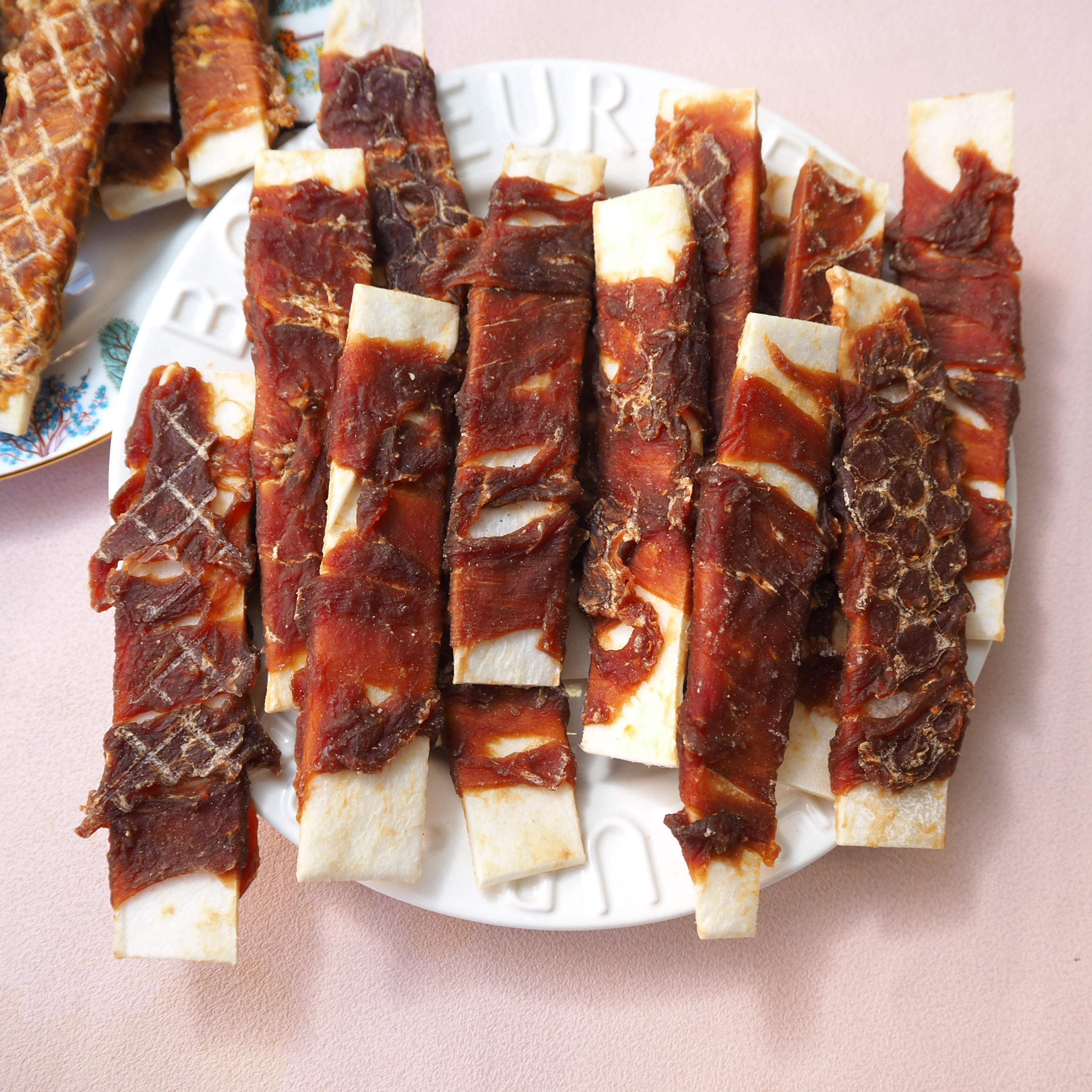 香烤鸡肉鸭肉包白牛皮片