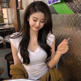 白色性感莫代尔v领锁骨短袖t恤女夏季心机小众显胸修身打底衫上衣