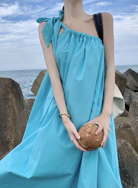 连衣裙女夏季2026新款不规则单肩吊带温柔风三亚度假旅游仙女长裙