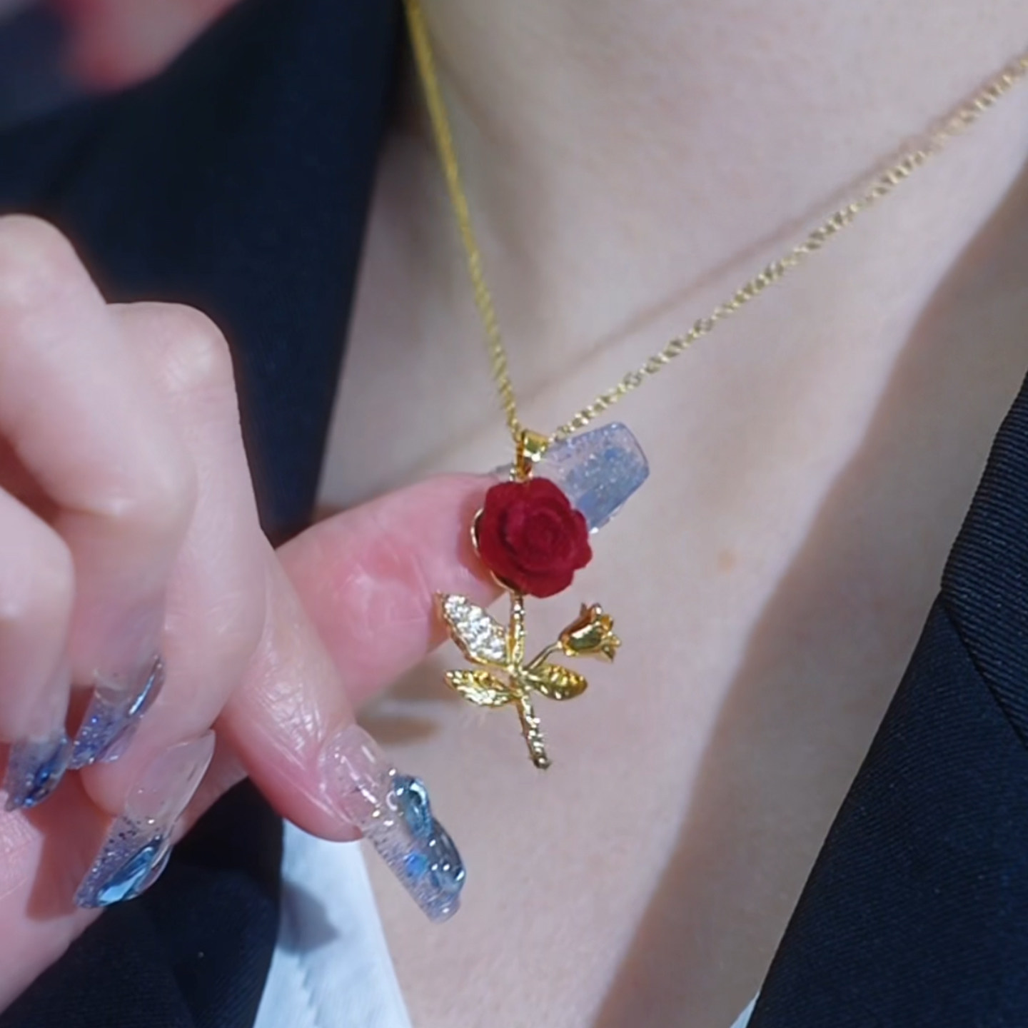 金色玫瑰花枝吊坠项链轻奢小众