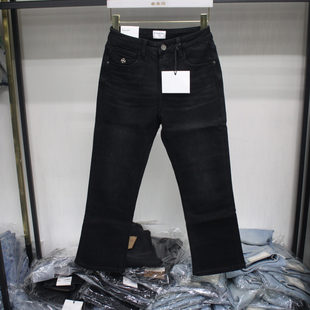 依炫韩95035-1黑色底抓毛修身小个子牛仔微喇裤2025年冬女九分裤