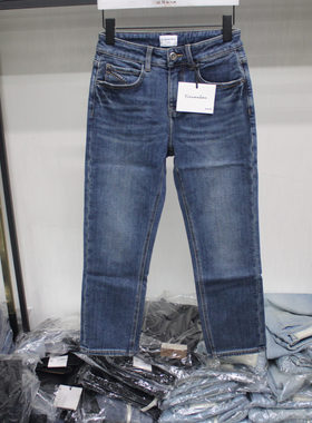 依炫韩95038浅蓝色底抓毛小直筒牛仔裤2025年冬季女装九分烟管裤