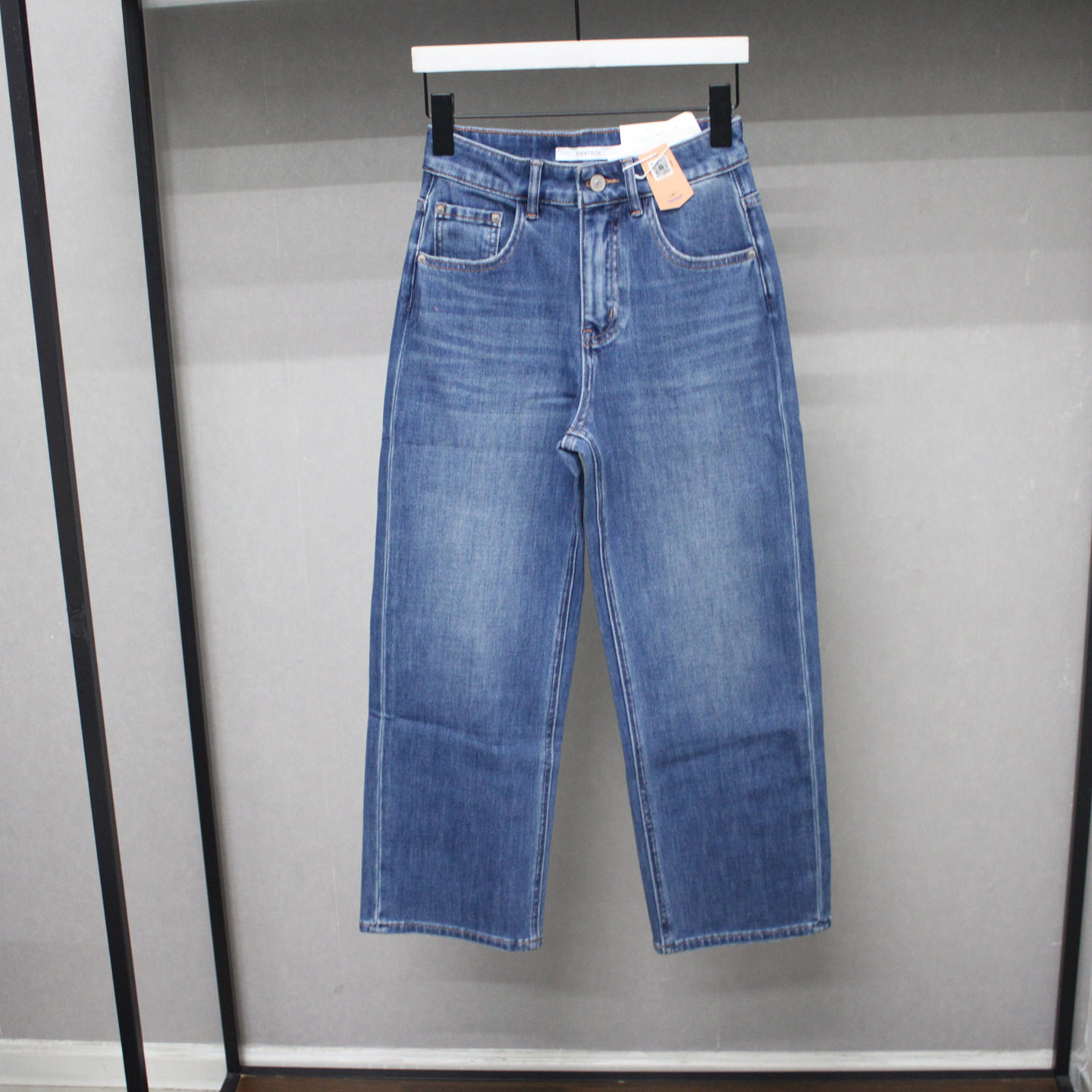 代嘉儿88268蓝色水洗直筒牛仔裤森调2026年春季新款女九分法棍裤