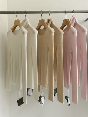 高领山羊绒桑蚕丝混纺打底衫卷边圆领无缝一体成型亲肤针织衫女薄