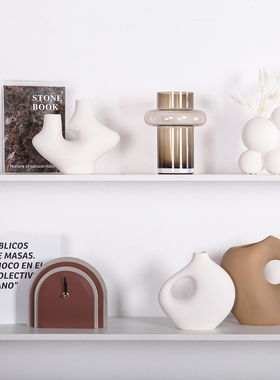 书柜装饰品摆件高档样板间现代高级感家居饰品书房书柜软装搭配