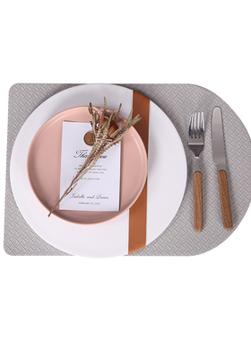 软装恒大现代简约样板间餐桌摆件餐盘餐巾布餐垫组合软装饰品搭配