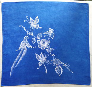 贵州丹寨蜡染手帕定制棉手工植物染板蓝根原料蓝染手工绘制厂家