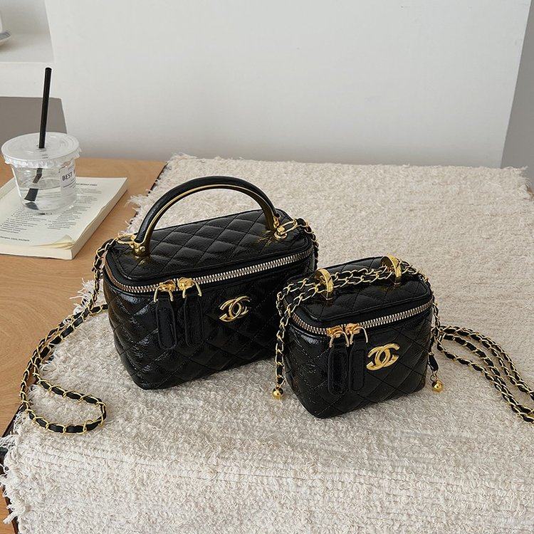 小香风盒子包女2025新款菱格小众设计单肩斜挎包高级感链条水桶包,箱包皮具/热销女包/男包,通用款女包,淘宝优惠券,粉丝福利购,淘宝优惠卷