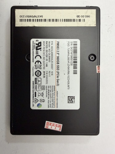 三星 PM983  960G U.2固态硬盘服务器NVME  PCIE U.2 SSD硬盘