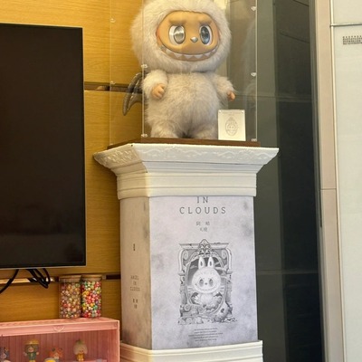 labubu大天使大首领罗马柱一体亚克力展示盒公仔手办陈列zimomo