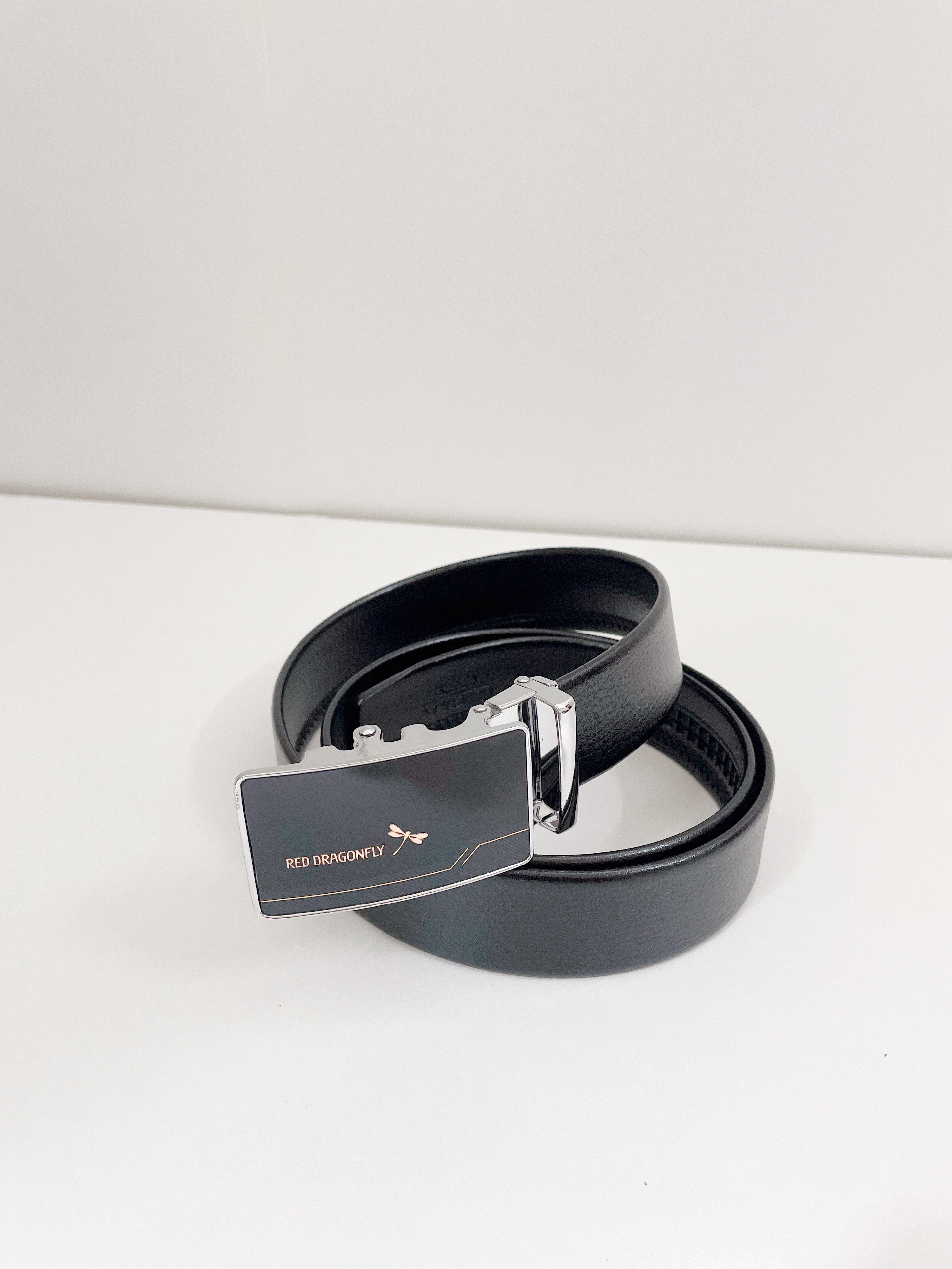 红蜻蜓男士皮带牛皮潮商务裤带休闲简单光面自动扣腰带中青年皮带