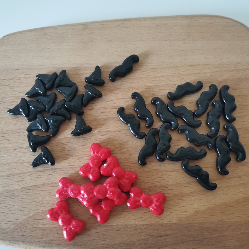 烘焙装饰糖珠500克圣诞款搞怪压片巫帽胡须红色领结DIY蛋糕装饰糖