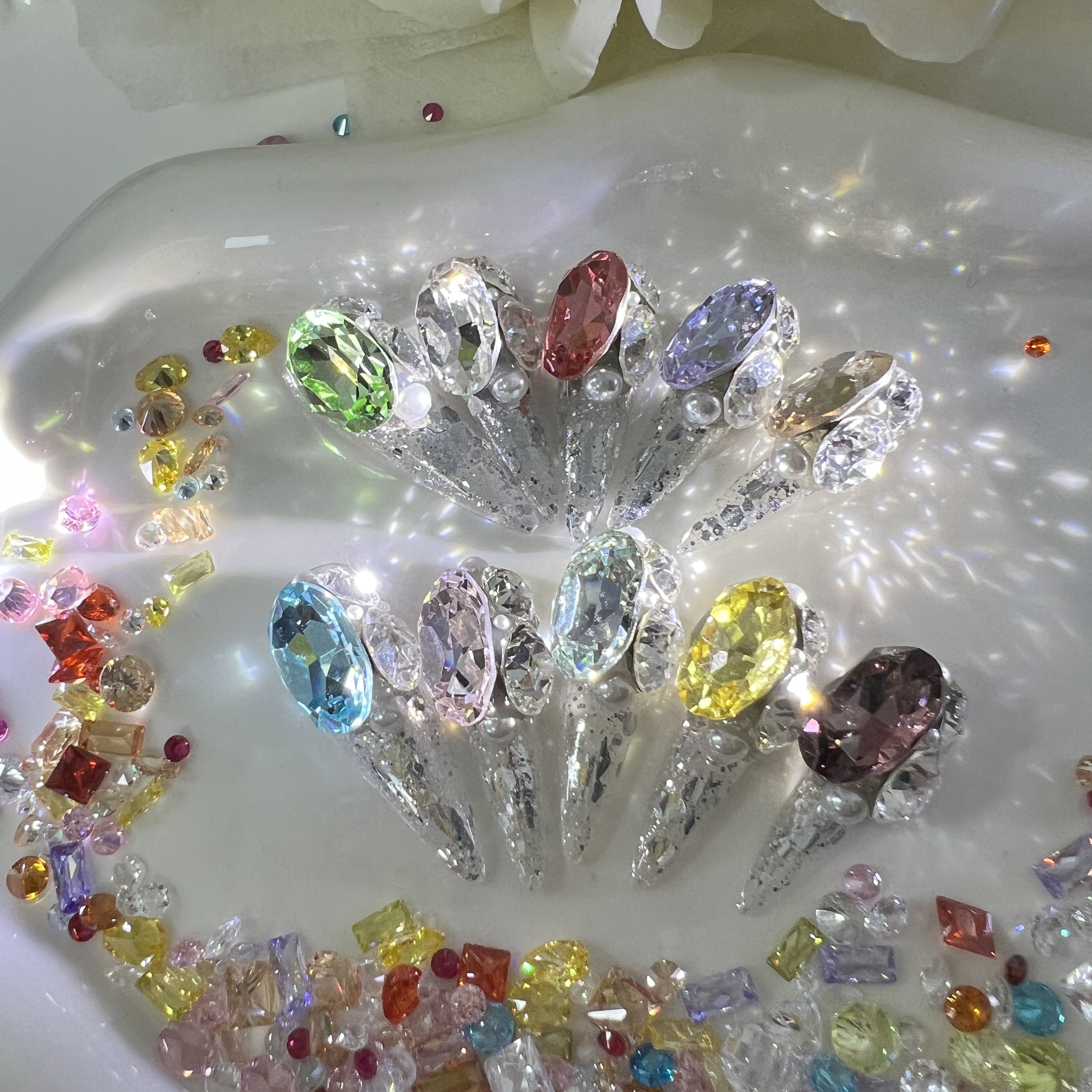 【122璀璨虹光】长尖爆闪纯手工穿戴甲满钻球彩红多色,彩妆/香水/美妆工具,穿戴甲/甲片,淘宝优惠券,粉丝福利购,淘宝优惠卷