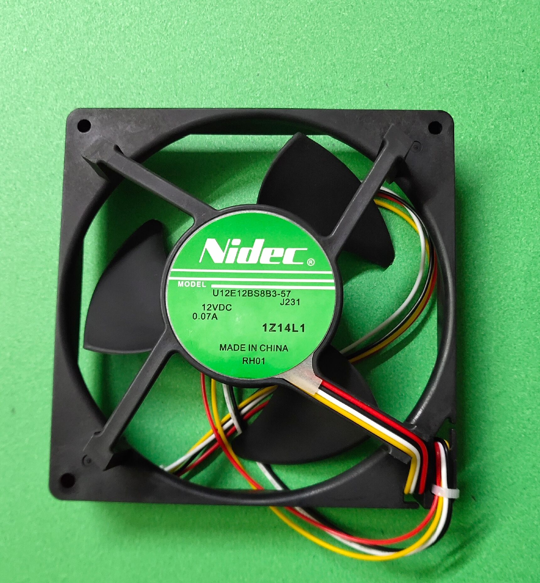 NIDEC U12E12BS8B3-57 J23112v0.07A 防水 静音 散热风扇