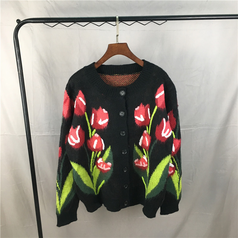 郁金香花朵刺绣马海毛针织开衫