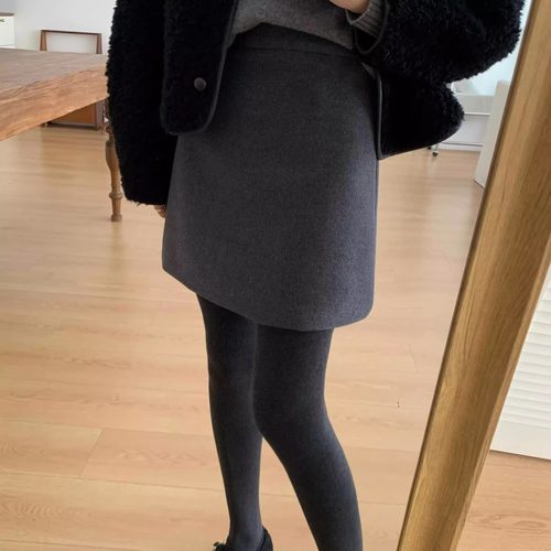 高级灰毛呢短裙梨型身材黑色半裙