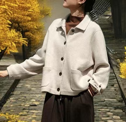 巴恩风工装夹克秋冬翻领开衫加厚加密女短款宽松外套纯山羊绒保暖